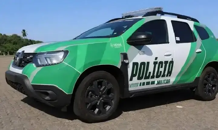 Adolescente é apreendido com 65 pedras de crack após tentar fugir da PM em Acopiara