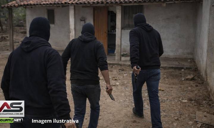 Bandidos invadem casa de comerciante na zona rural de Icó