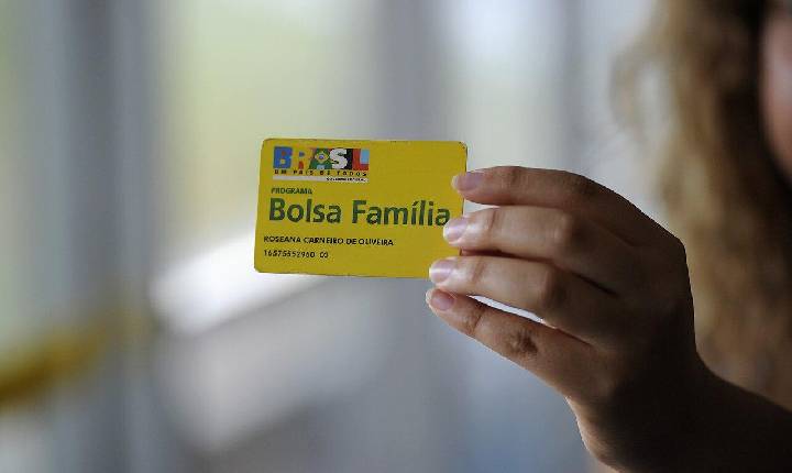 Bolsa Família: beneficiários podem garantir saque de R$ 4.200; veja como receber o valor