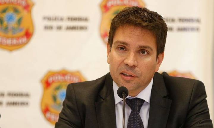 Câmara diz que não foi informada sobre saída de Ramagem do país