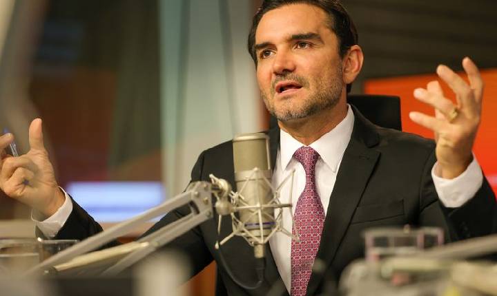 Celso Sabino anuncia saída do comando do Ministério do Turismo