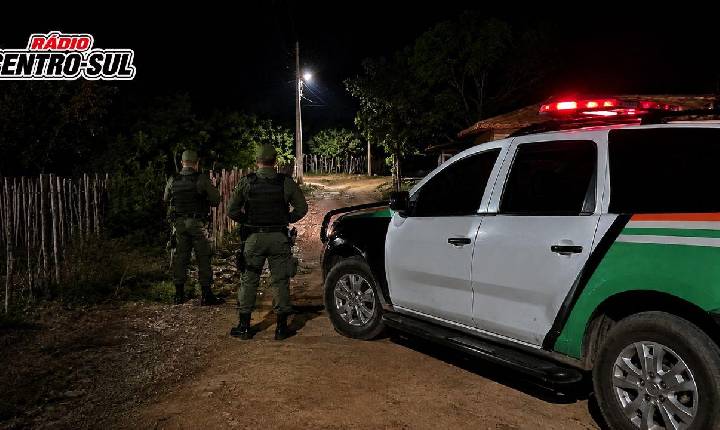 Dupla tenta roubar motocicleta e danifica ignição do veículo em Tarrafas