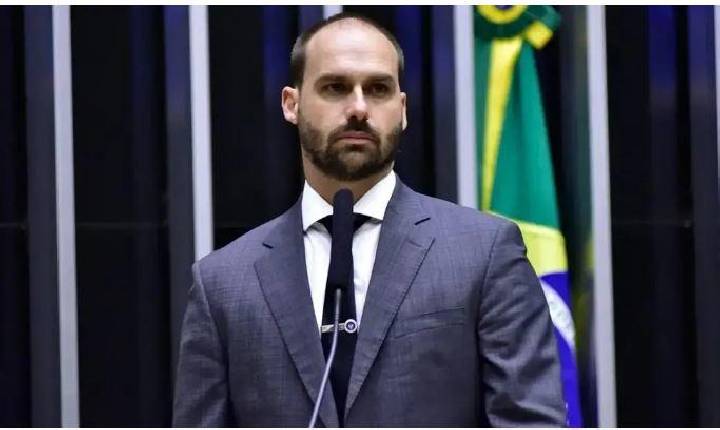 Eduardo Bolsonaro é condenado pelo STF a quatro anos e dois meses de prisão