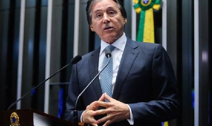 Eleições 2026: Eunício Oliveira desiste de candidatura ao Senado em convenção do MDB