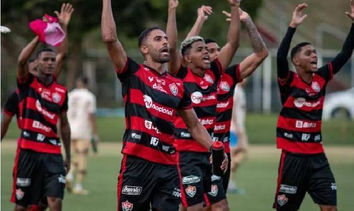 Flamengo perde para o Vitória no Barradão e está eliminado da Copa do Brasil