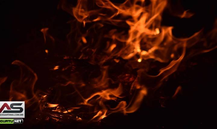 Homem incendeia apartamento e mata 4 pessoas após ser demitido