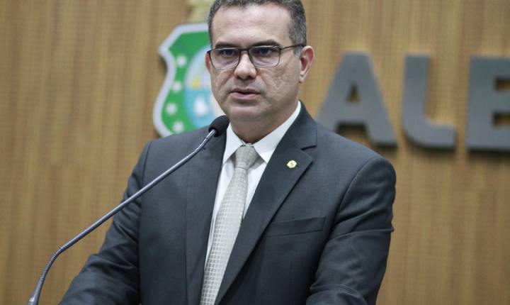 Justiça desmonta publicações contra Deputado Simão Pedro e manda retirar conteúdo das redes