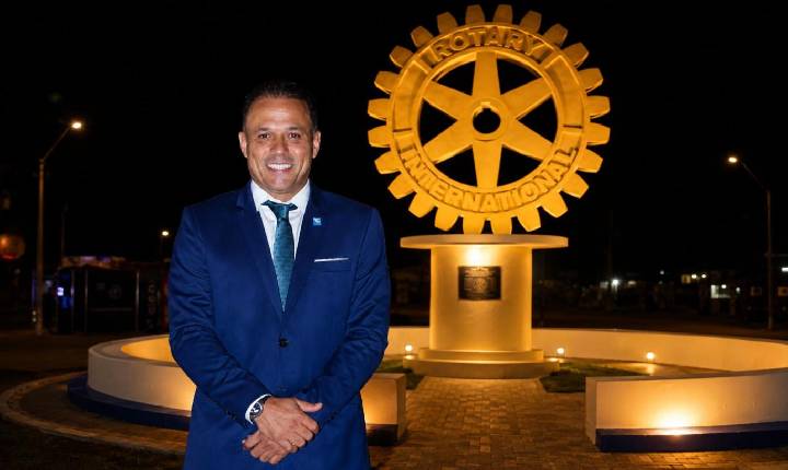 Kaoma Pereira é reeleito presidente do Rotary Club de Iguatu para o ano rotário 2026/2027