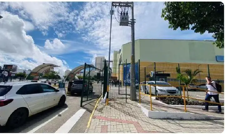 Ladrões roubam homem com malote de R$ 50 mil no estacionamento de shopping em Juazeiro do Norte no Ceará