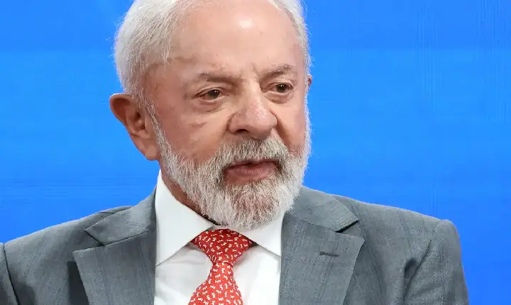 Lula homenageia vítimas do Holocausto e condena autoritarismo