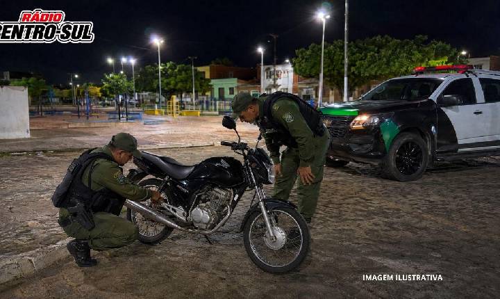 Motocicleta com sinais de adulteração é apreendida no Polo de Lazer de Acopiara
