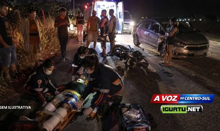 Motociclista sofre fraturas nas duas pernas após colisão com carro em Ipaumirim