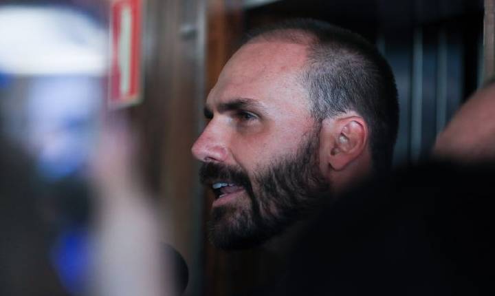 Motta nega indicação de Eduardo Bolsonaro como líder da minoria
