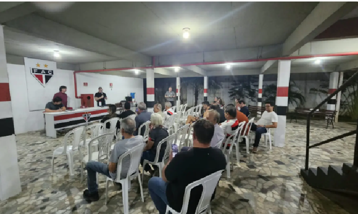 Por unanimidade, assembleia autoriza pedido de rompimento do Ferroviário com a SAF