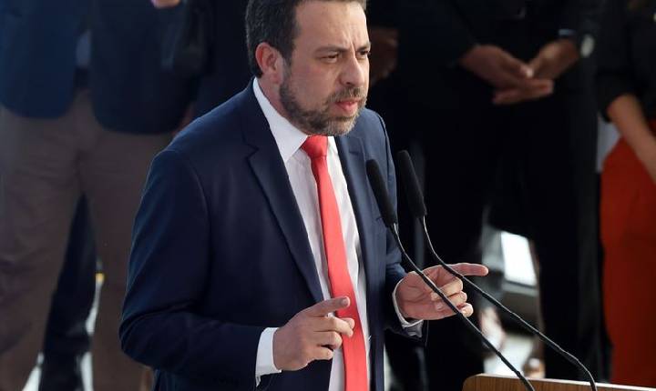 Programa do governo quer aprofundar conexão com as periferias