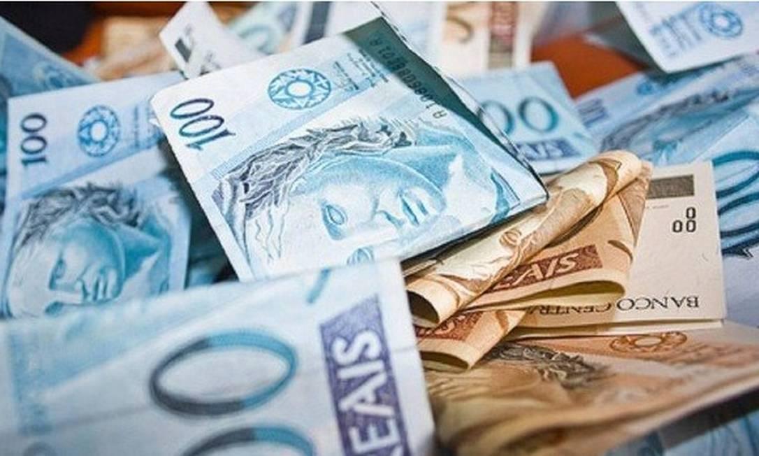 Bandidos roubam de uma pessoa mais de R$ 7 mil reais, em Iguatu