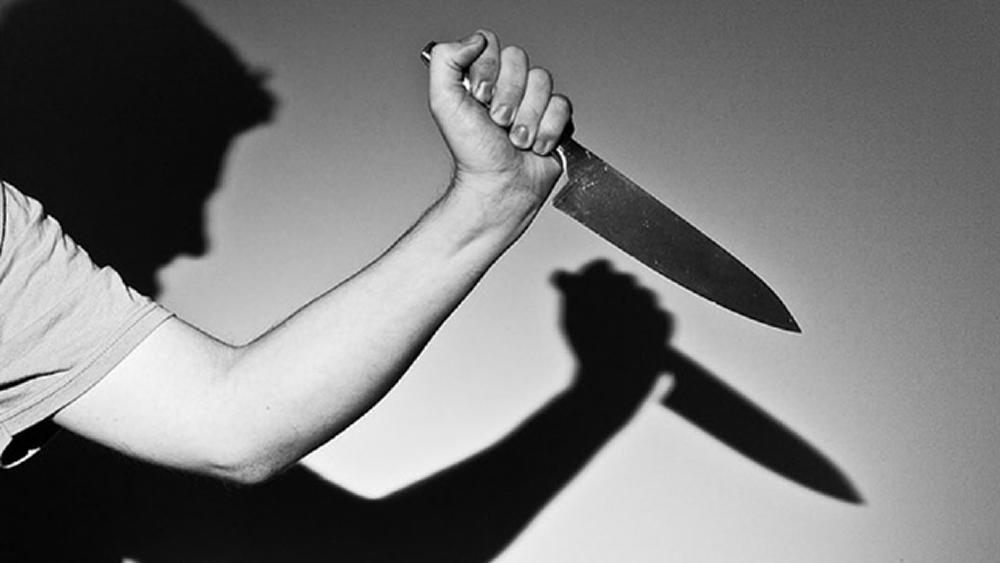 Homem em fúria no Cedro, tenta invadir casa, matar uma pessoa e agredir policiais