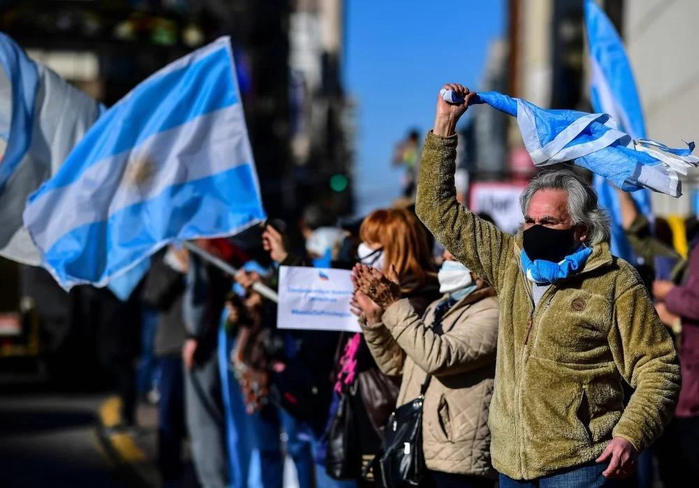 Argentina anuncia o começo da quarta onda de Covid-19
