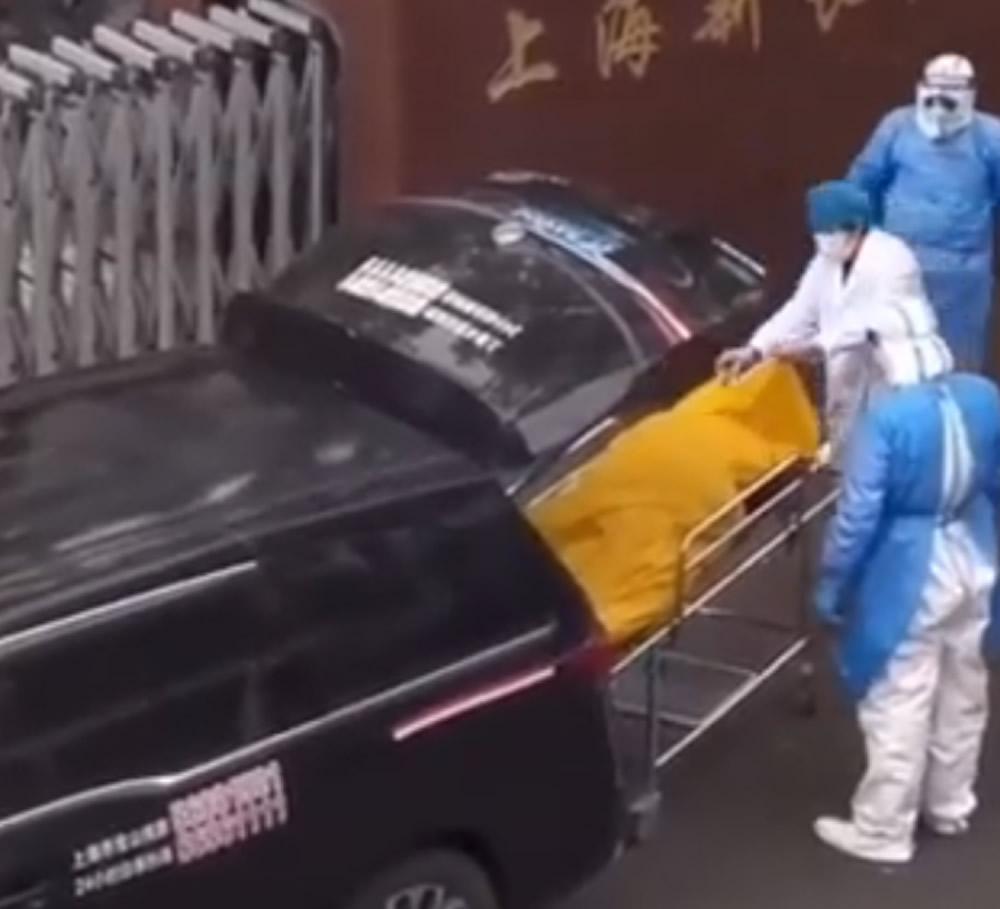 Na China, Idosa que foi declarada morta, estava viva e foi salva por equipe de funerária