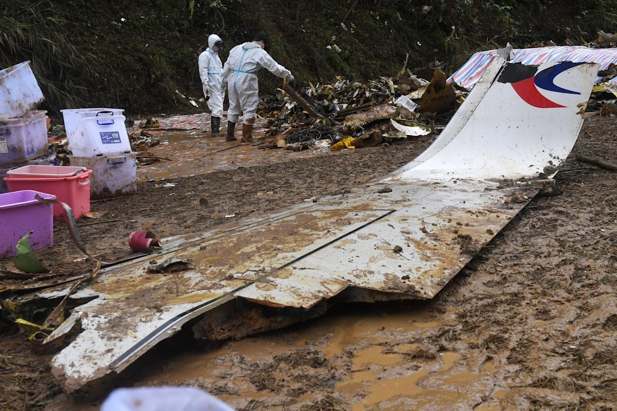 Queda de avião que matou 132 pessoas na China foi intencional, diz jornal