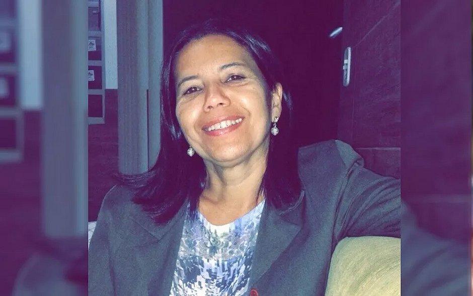 Ex-aluno mata professora a facadas para se vingar de bronca durante aula