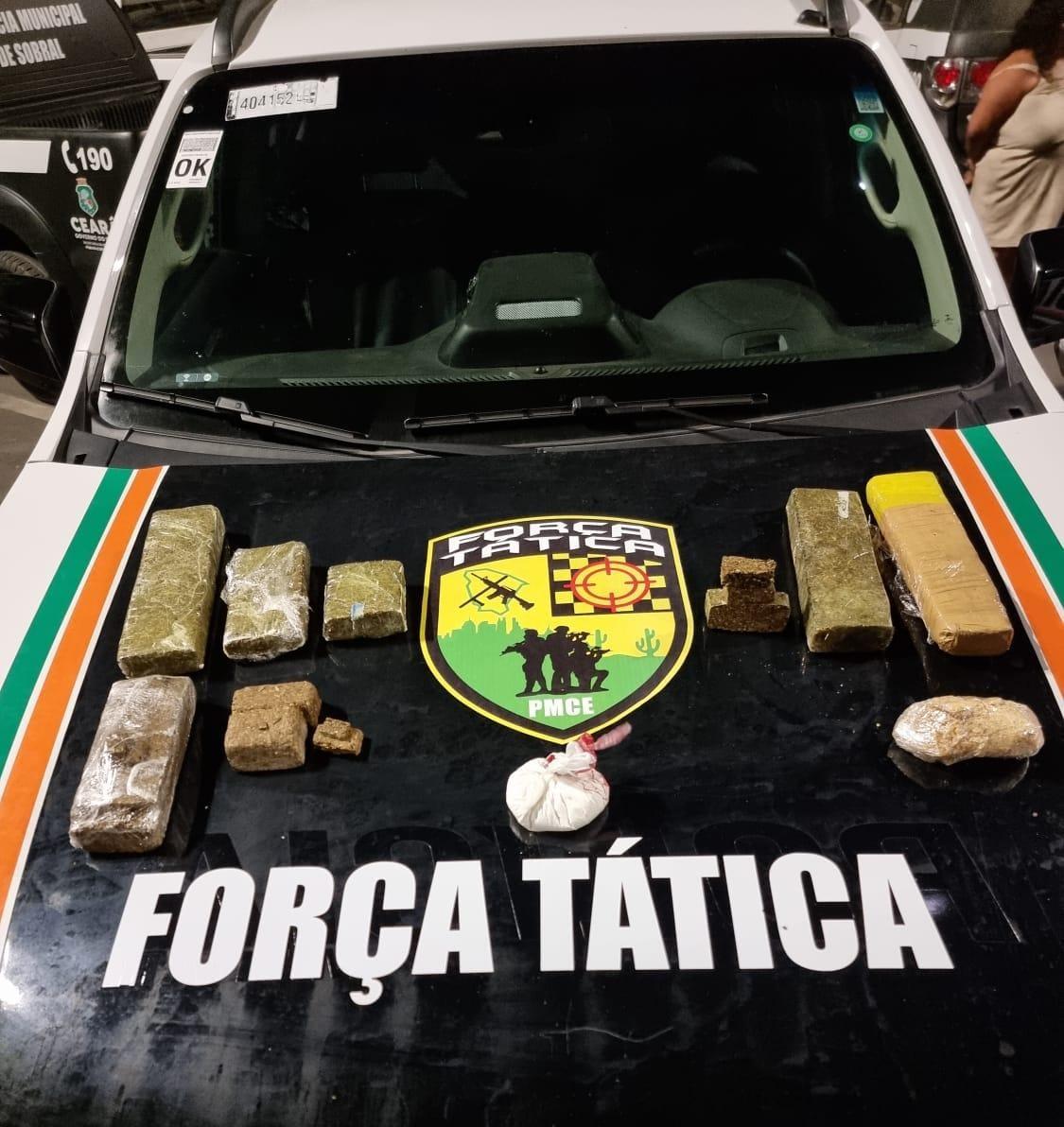 Mulher é presa em conjunto habitacional de Sobral sob suspeita de tráfico de drogas