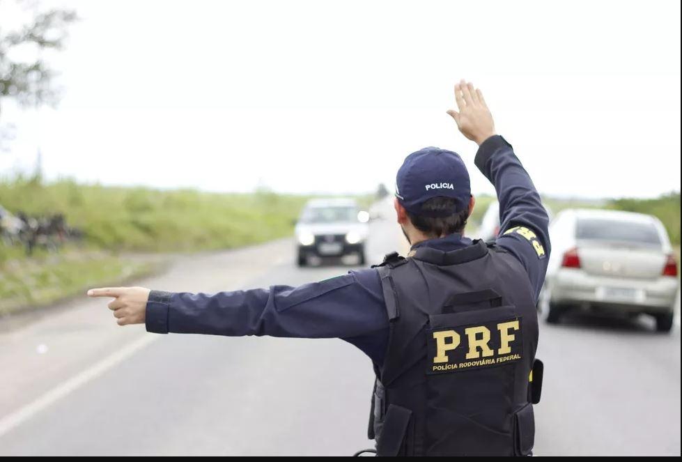 PRF no Ceará prende dois foragidos em Icó e Aquiraz