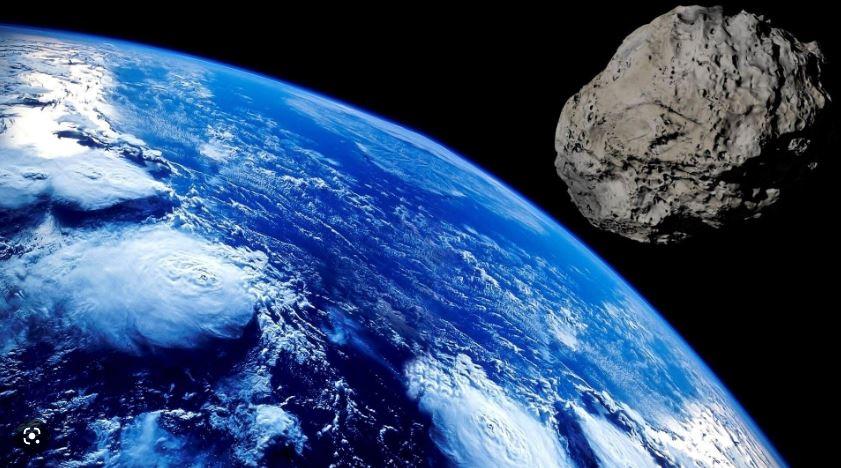 Asteroide do tamanho de um ônibus passa mais perto da Terra do que alguns satélites