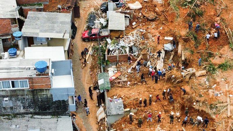 Dois cearenses morrem em temporal que atingiu Litoral Norte de SP; busca por vítimas chega ao 7º dia