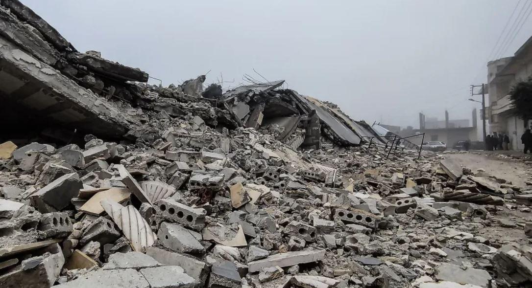 Turquia registra segundo forte terremoto; número de mortos passa de 1,8 mil