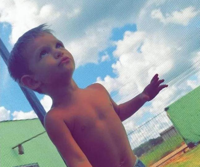 Adolescente de 14 anos é apreendida suspeita de matar a facadas enteado de 4 anos em MT