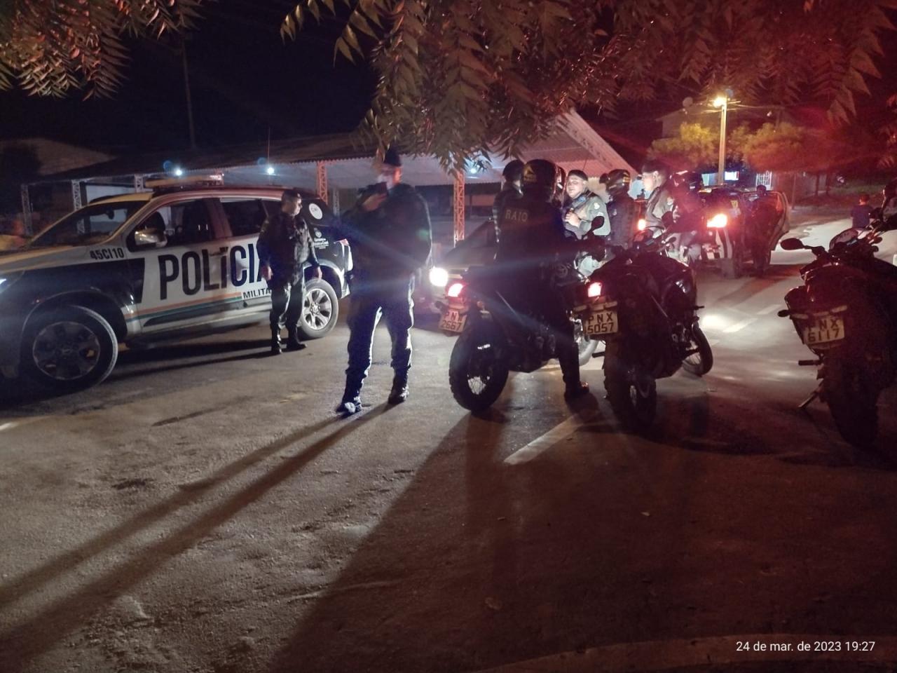 Dupla realiza disparos em via pública no Distrito de Guassussê, em Orós. Um homem morre e dois ficam feridos