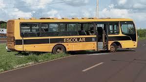 Jovem de 17 anos assume direção de ônibus escolar no interior de São Paulo e salva colegas, após motorista passar mal