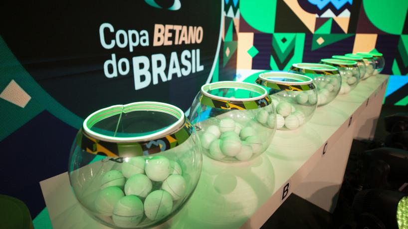 Sorteio da Copa do Brasil de 2023 ocorre hoje (29); veja potes, onde assistir e premiação
