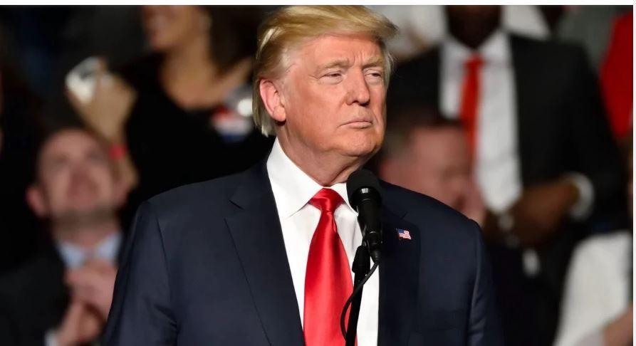 Acusado de estupro, Trump quer ser julgado a distância
