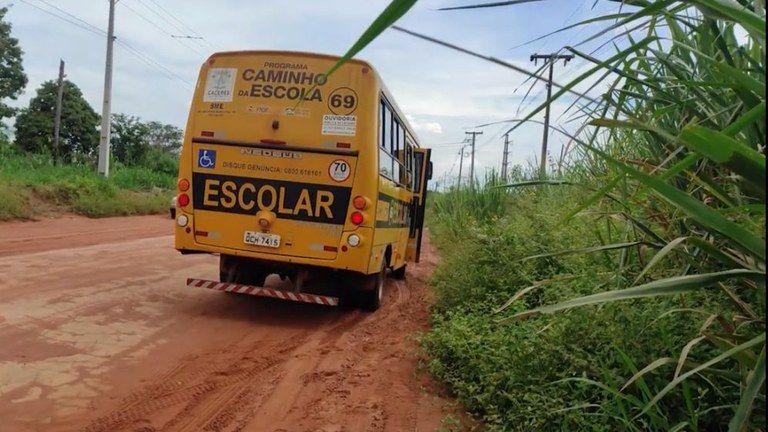 Motorista é preso após levar drogas em ônibus escolar em MT