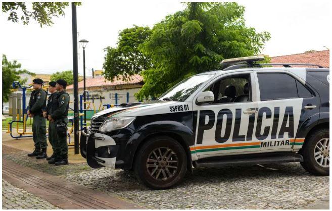 Operação contra ameaças a escolas é realizada no Ceará, e seis pessoas são conduzidas à delegacia