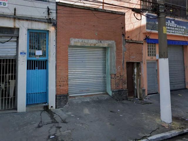Mulher mata homem que teria se recusado a dividir cerveja em bar, no centro de São Paulo.