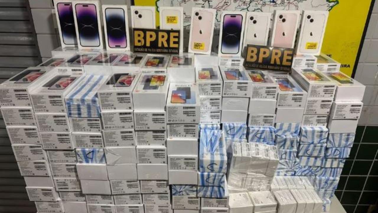 310 celulares são apreendidos dentro de bagageiro de ônibus em Iguatu