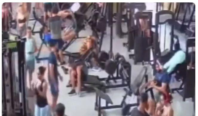 Aluno atingido por aparelho de musculação não sente as pernas e corre risco de não voltar a andar, diz irmã