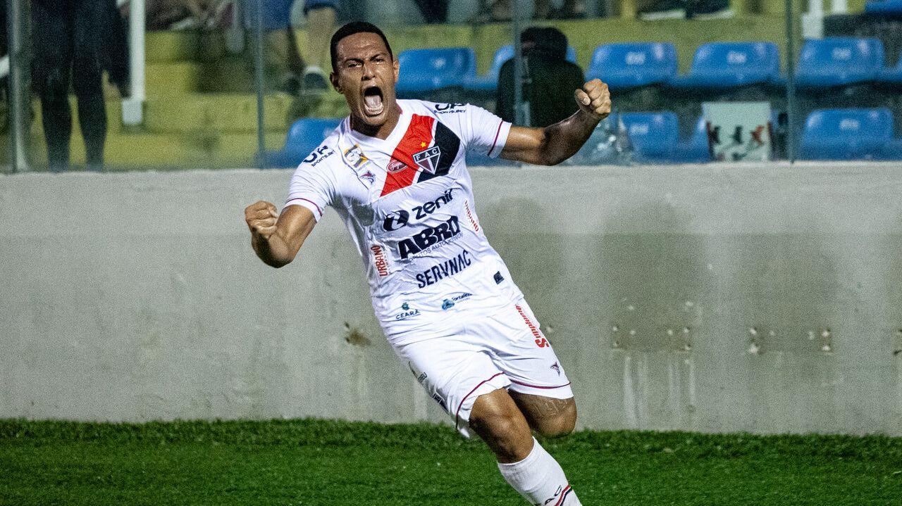 Ferroviário goleia Pacajus no PV e conquista a vaga na final da Fares Lopes contra o Iguatu e na Copa do Brasil de 2024