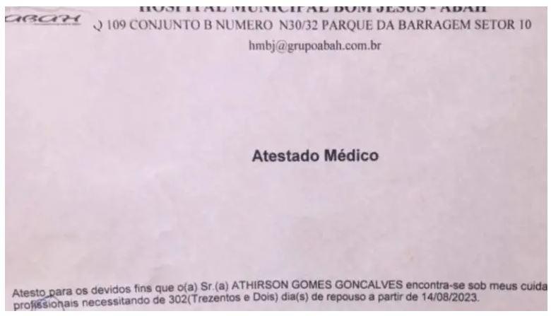 Jovem recebe atestado médico de 302 dias por diarreia e viraliza em Goiás