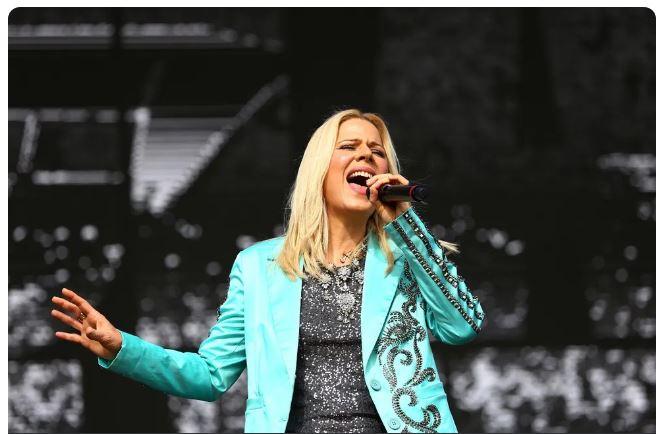 Paula Toller sofre acidente em casa e adia dois shows