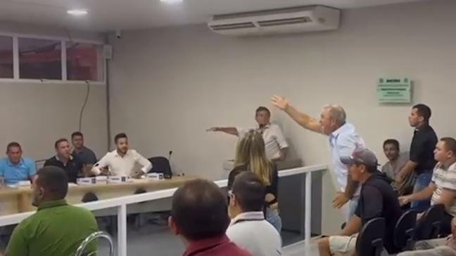 Vice-prefeito de Quixelô bate-boca com presidente da Câmara durante votação do piso da Enfermagem