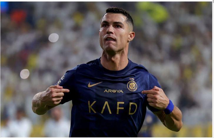 Cristiano Ronaldo pode ser punido com 100 chibatadas no Irã por adultério; entenda