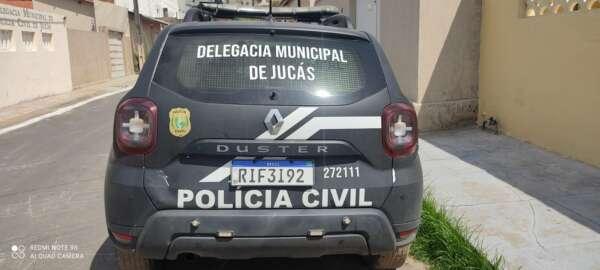 Dupla suspeita de envolvimento em homicídio é presa pela PC-CE em Jucás
