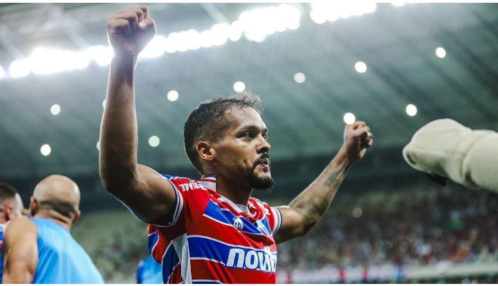 Fortaleza sai atrás, mas mostra força e vira contra o América-MG para chegar ao G-6 da Série A