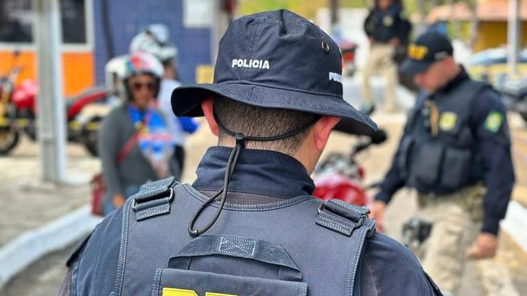 Homem procurado pela Justiça de São Paulo pelo crime de estupro de vulnerável é preso na cidade de Milagres, no Ceará