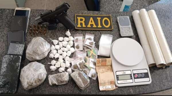 RAIO apreende maconha, cocaína e uma pistola, em Iguatu