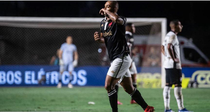 Botafogo perde 3ª seguida, tem título ameaçado e Vasco sai da zona de rebaixamento do Brasileirão